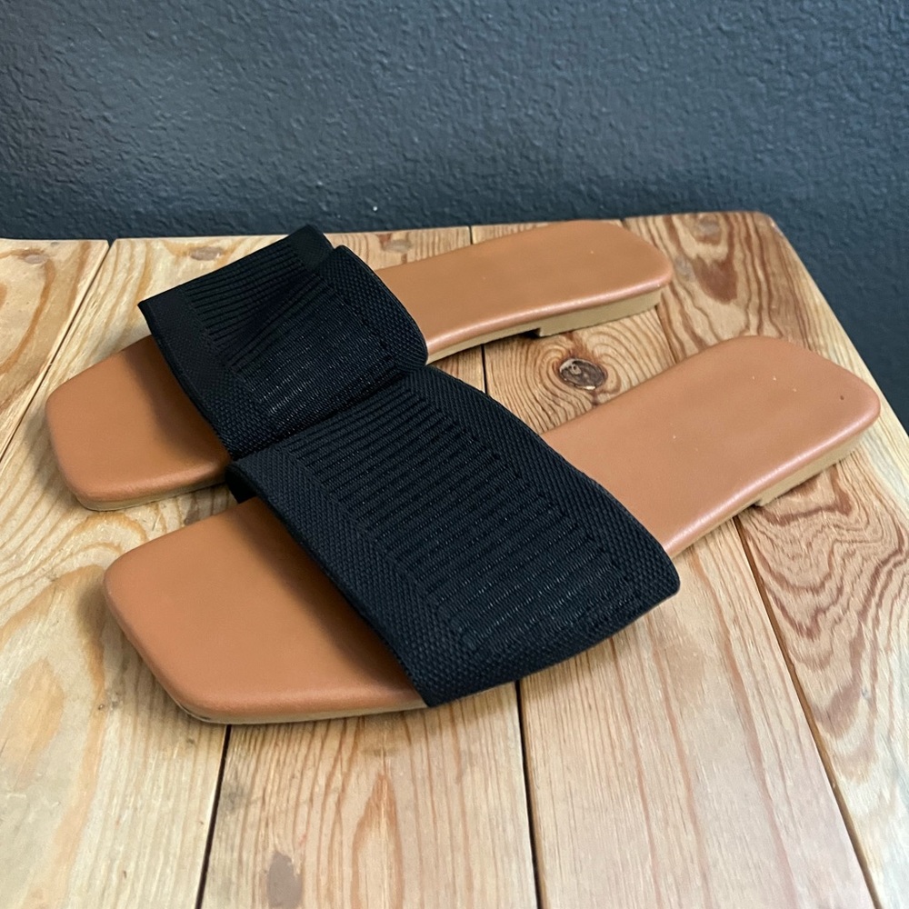 Black and Tan Women's Slides Sandals